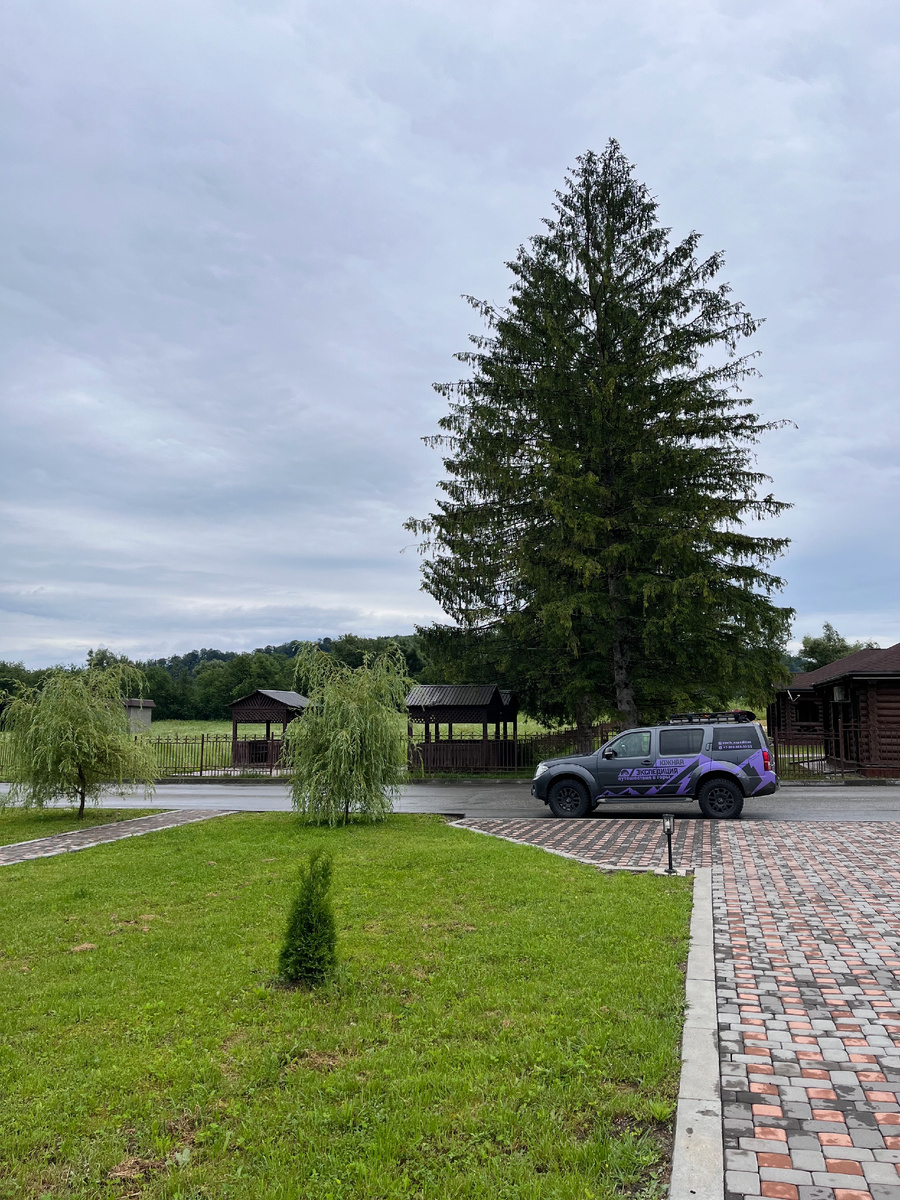 База построена в 2019 году и выглядит круто! 