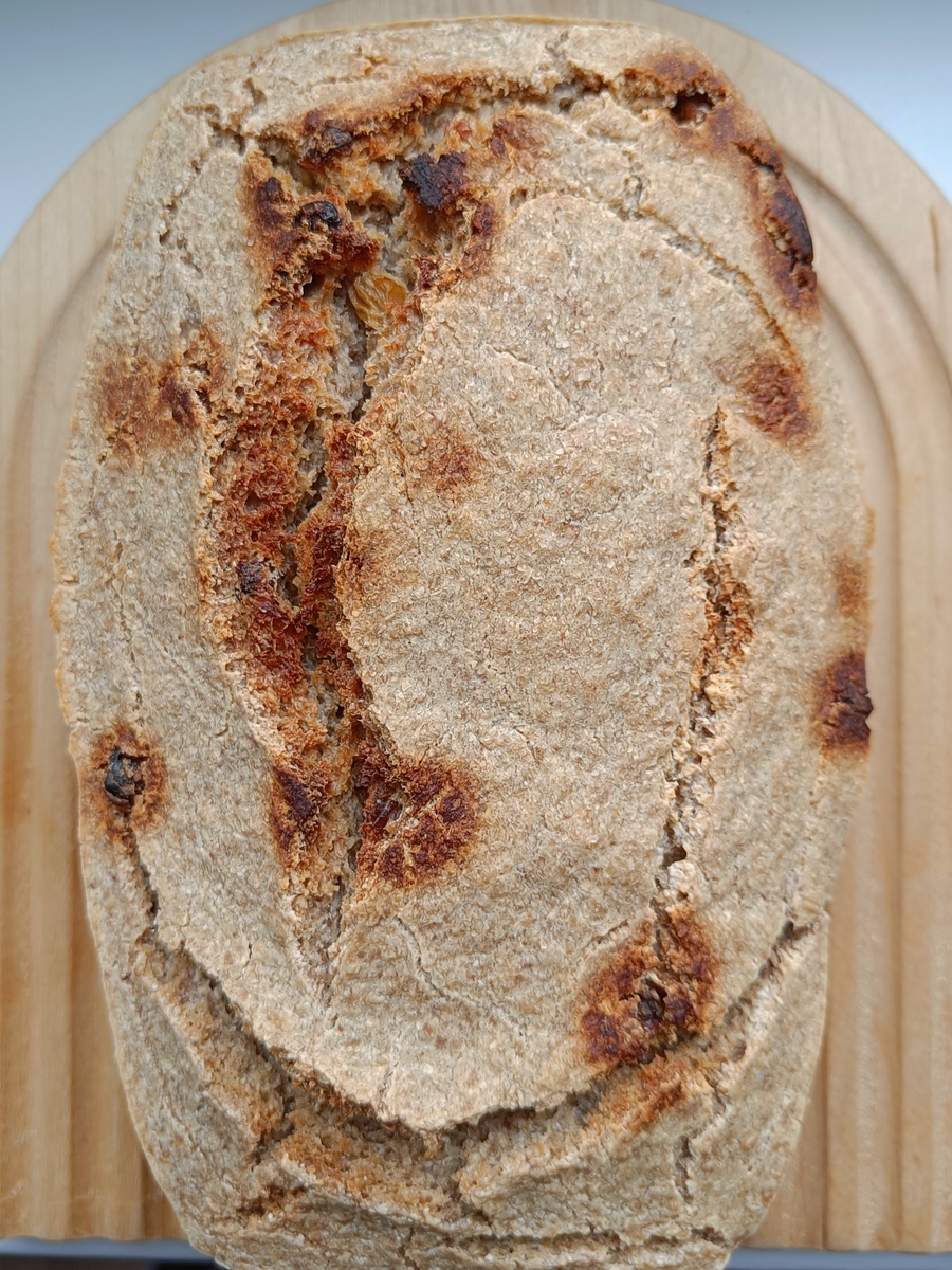 Вид сверху. Вес готовой буханки - 855 гр.