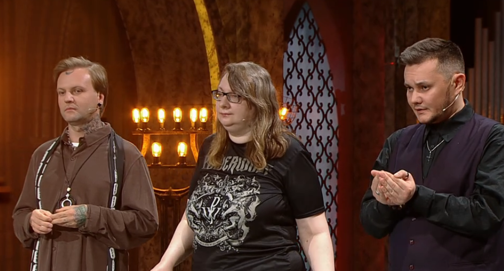 Мистик звука Юлий Котов, таролог Елена Ивашина и мистик Тимофей Руденко. Фото: ТНТ/скриншот