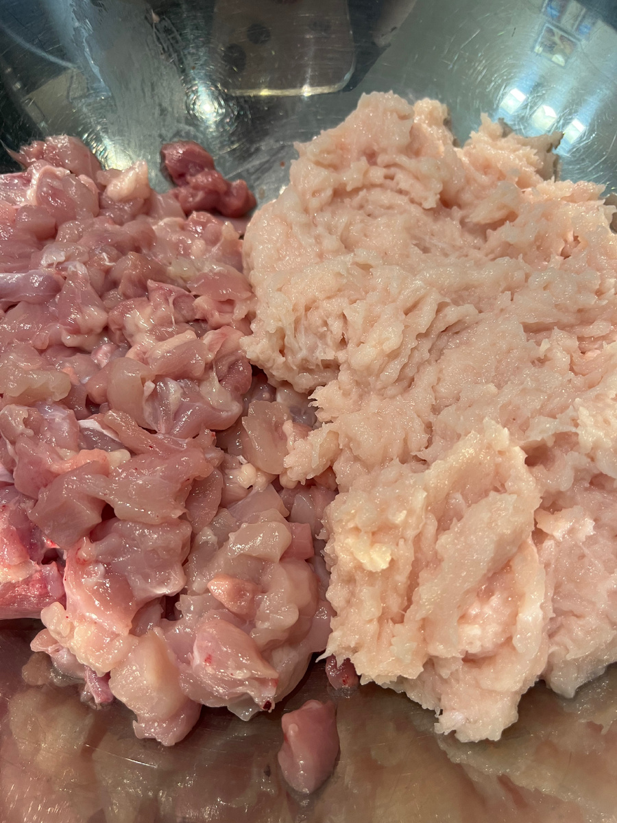 Подготовленное куриное мясо