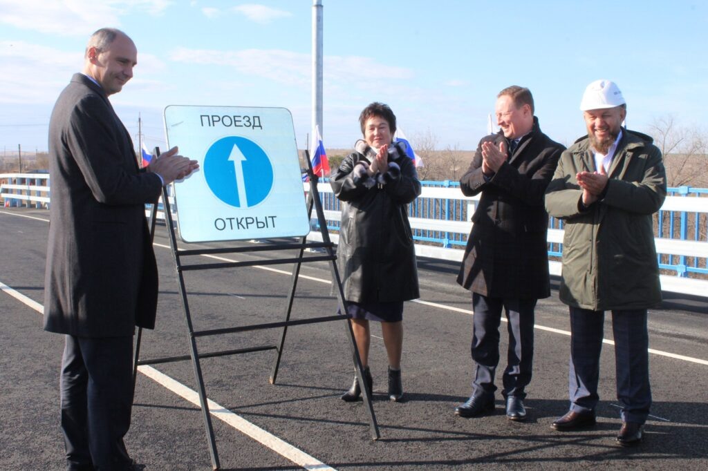     Денис Паслер побывал на объектах строительства в Сорочинске и Красногвардейском районе «О»
📷    Денис Паслер побывал на объектах строительства в Сорочинске и Красногвардейском районе «О»
📷    Денис Паслер побывал на объектах строительства в Сорочинске и Красногвардейском районе «О»
📷    Денис Паслер побывал на объектах строительства в Сорочинске и Красногвардейском районе «О»
