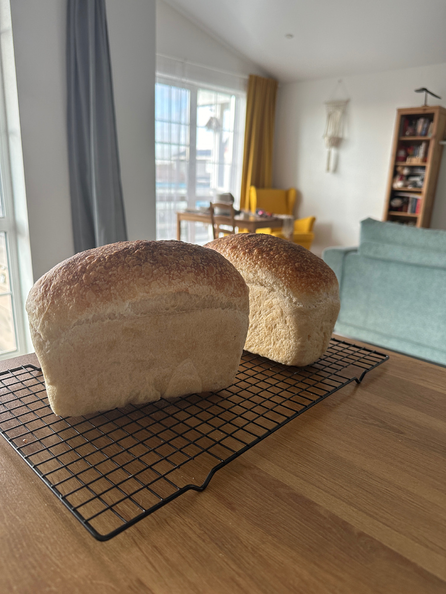 Пшеничный формовой хлеб на закваске