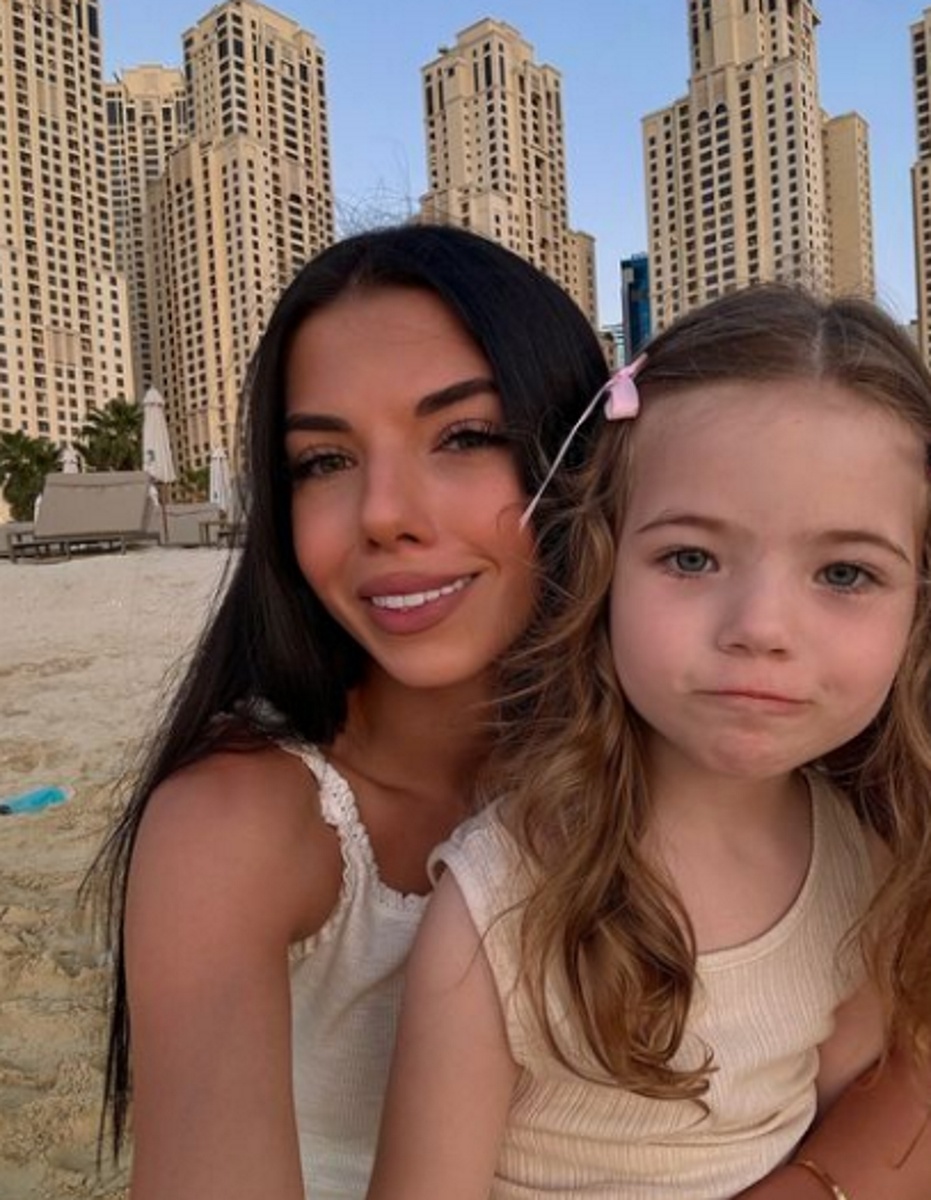 Ирина Пингвинова с дочкой Миланой. Фото: соцсети