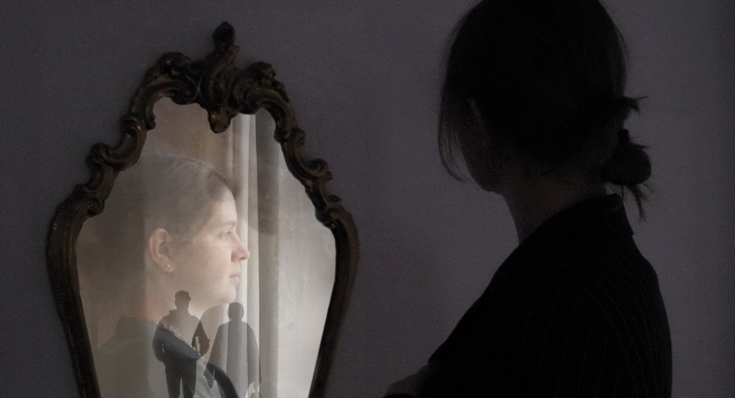 какие-то тени