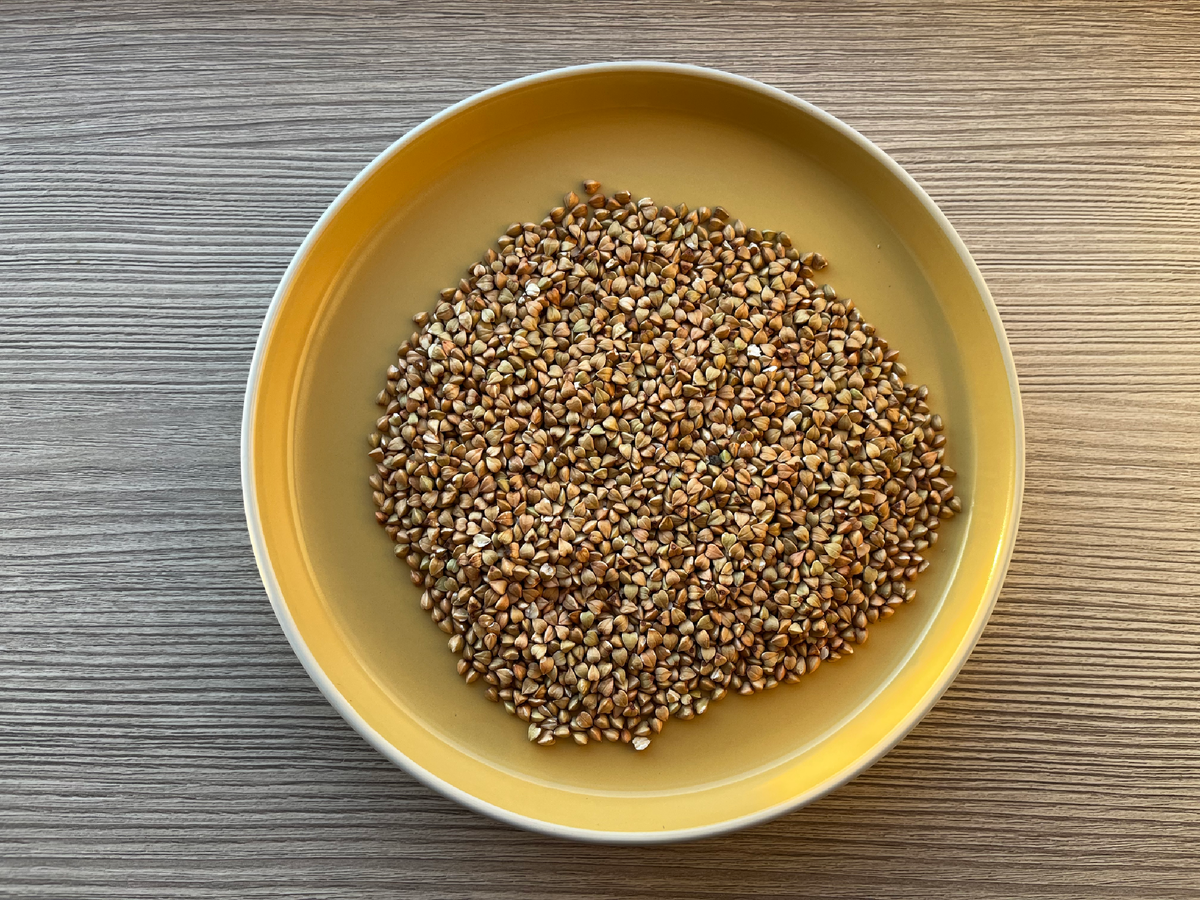 А так выглядит гречка до обработки. Фото автора