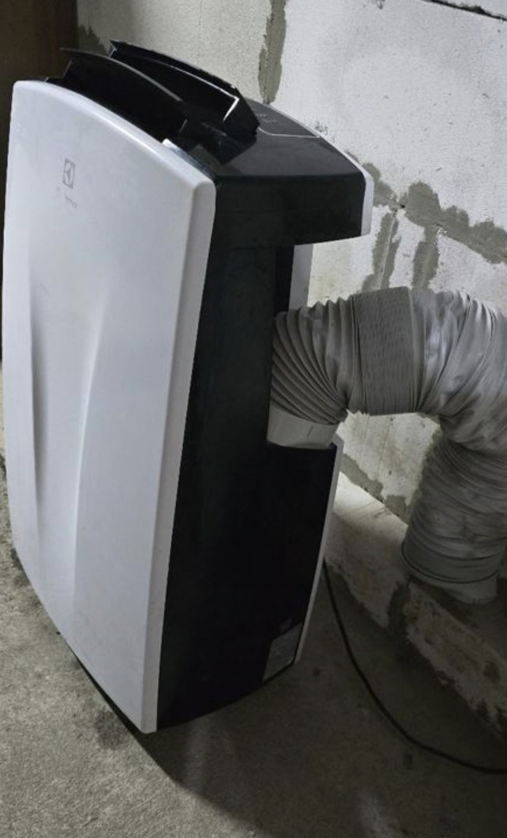 Вывод если выбираете между сплит системой и мобильным кондиционером. Все же лучше сплит. 