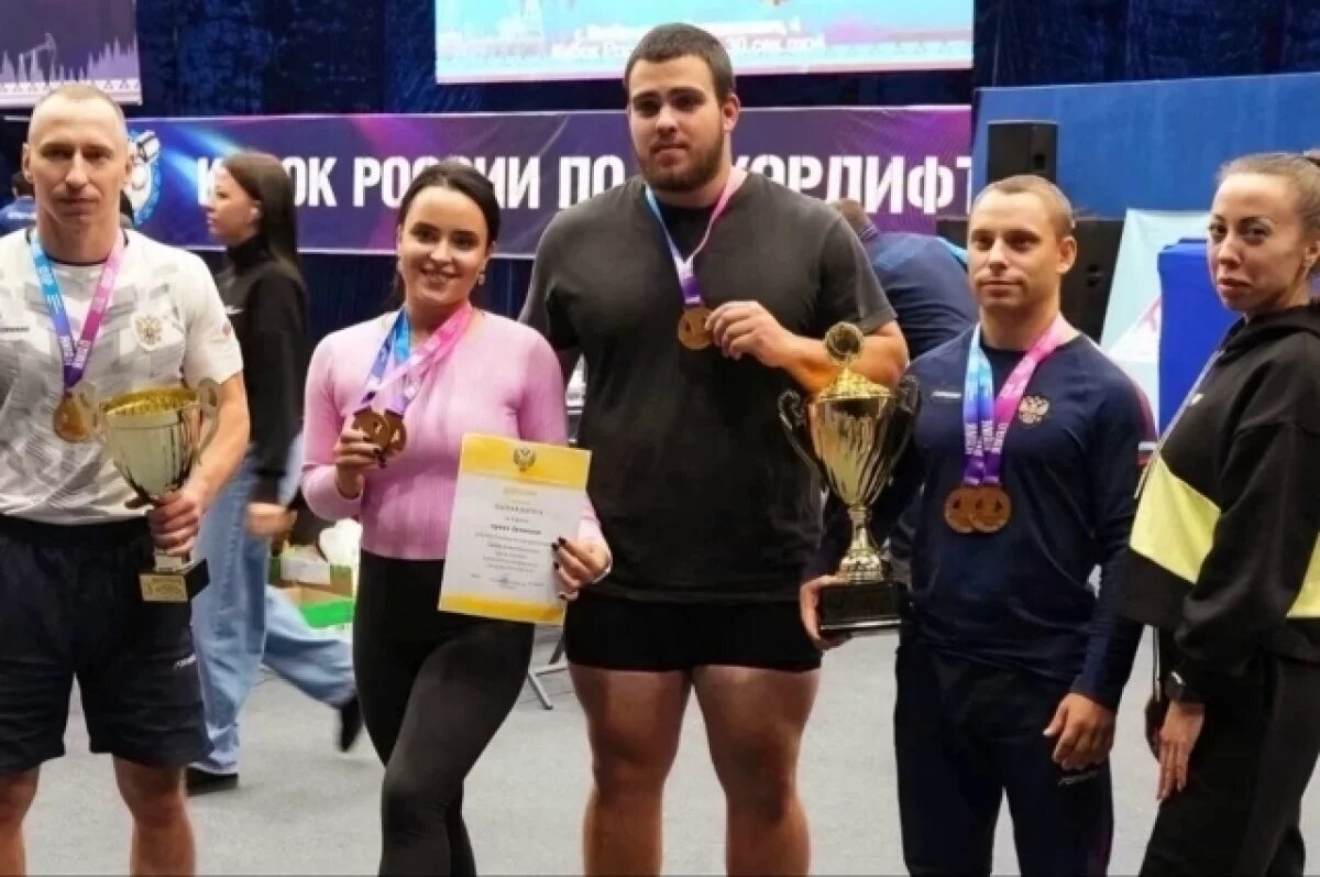    Калининградская команда завоевала серебро Кубка России по пауэрлифтингу