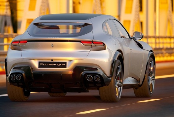    Автомобиль Ferrari Purosangue