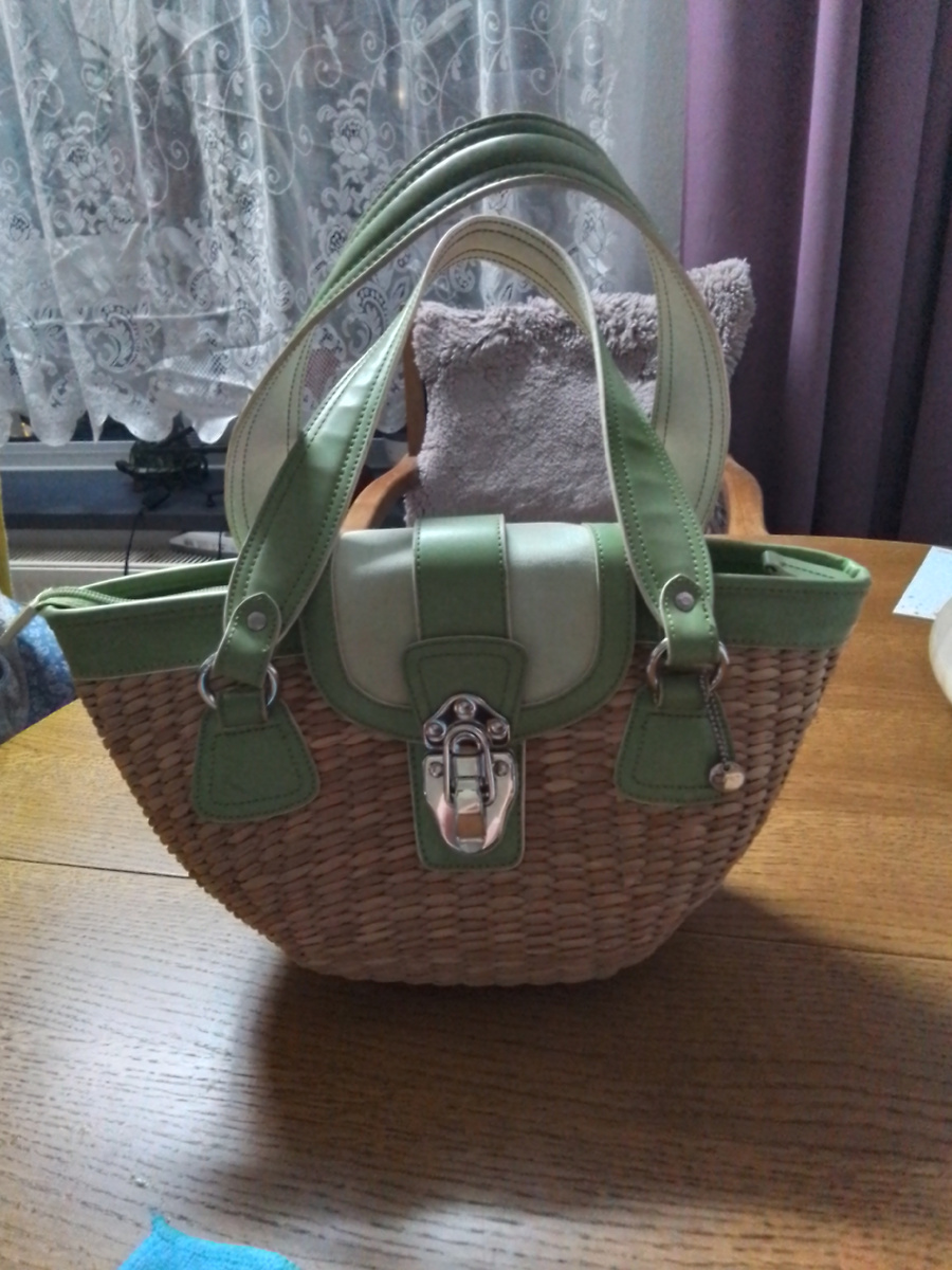 У меня платья подходящие есть...