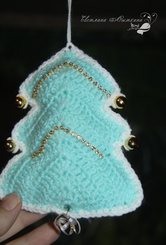 Фото автора статьи. На фото мои авторские работы