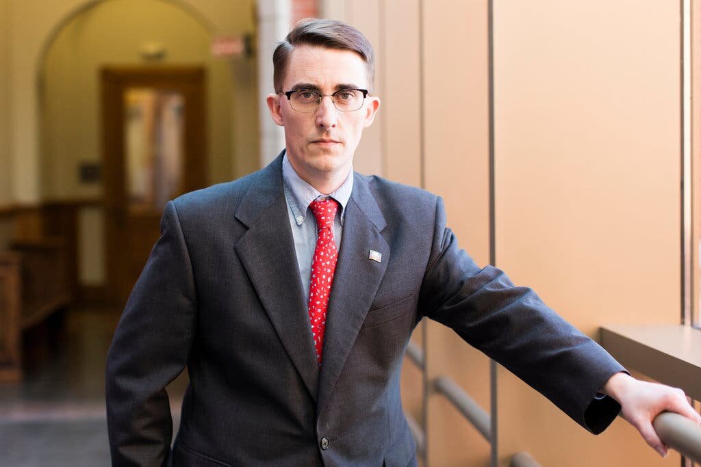 Брайан Кларк, двоюродный брат мистера Уилсона. «Он настоящий злодей, — сказал мистер Кларк. — У него просто талант».