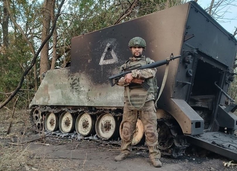 Уничтоженная в Курской области командно-штабная машина М577 (на базе американского БТР М113), источник – Телеграм-канал Уголок Ситха