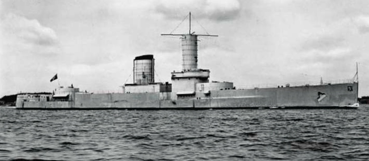  из всех бомб, которые в 1936-37 годах Do 17 и He 111 сбросили на корабль-мишень «Церинген», в цель не попали 98 процентов!