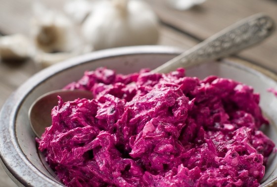    Салат из свеклы с чесноком