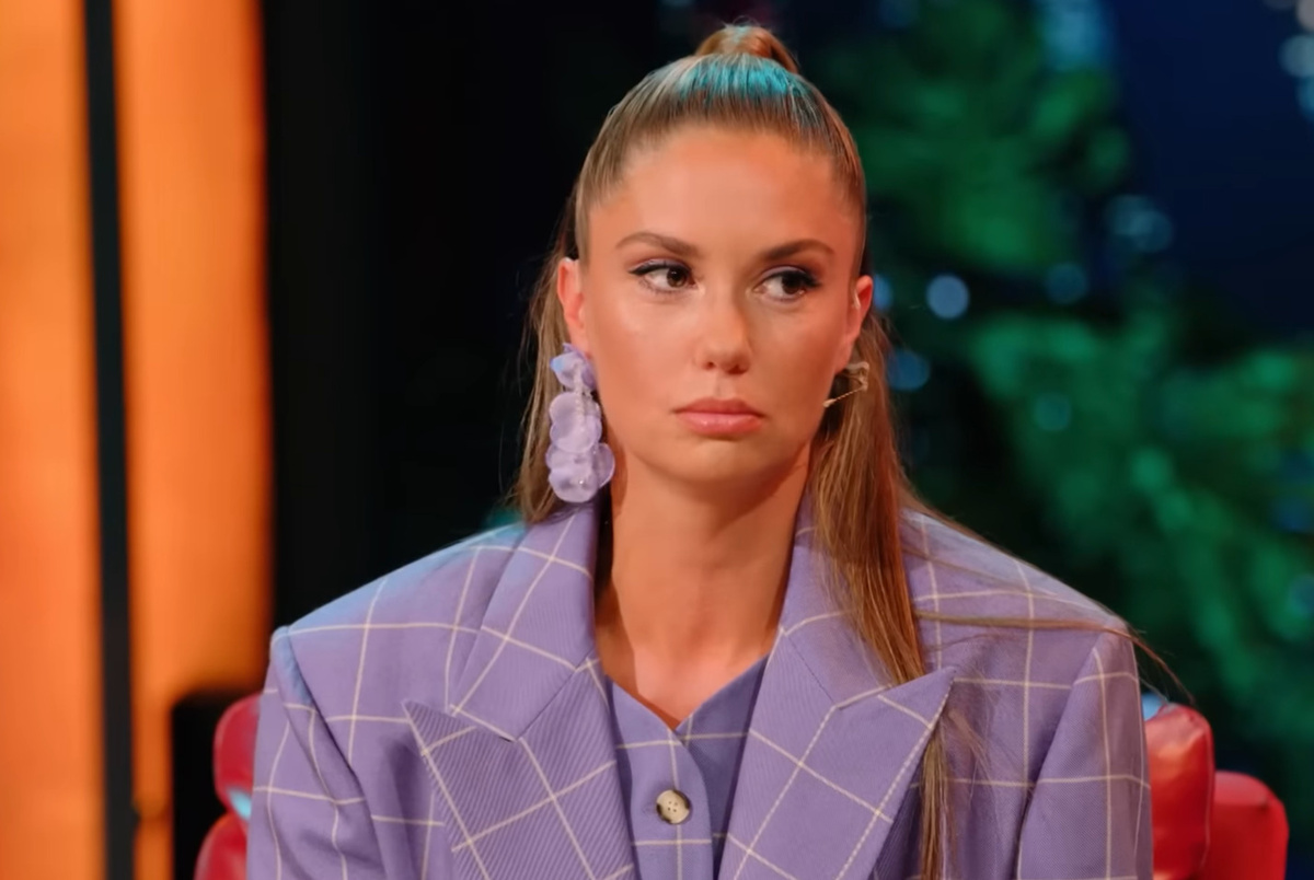 Агата Муцениеце. Фото: скриншот YouTube /@volya_show