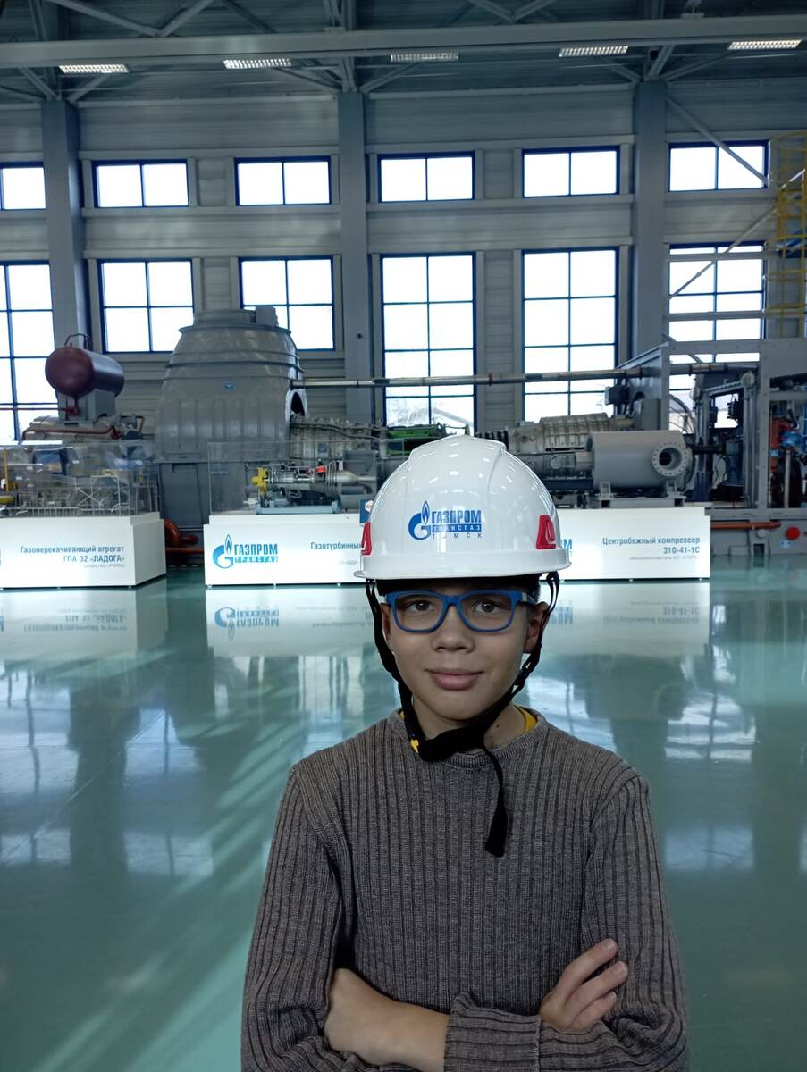 Серёга на экскурсии в Музее Газпрома
