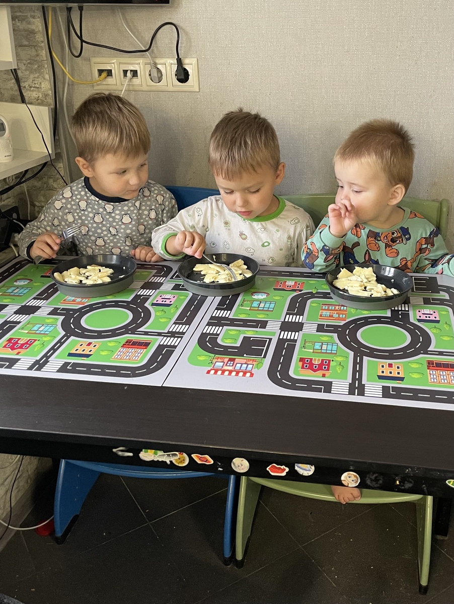 Из приличного фото только такое