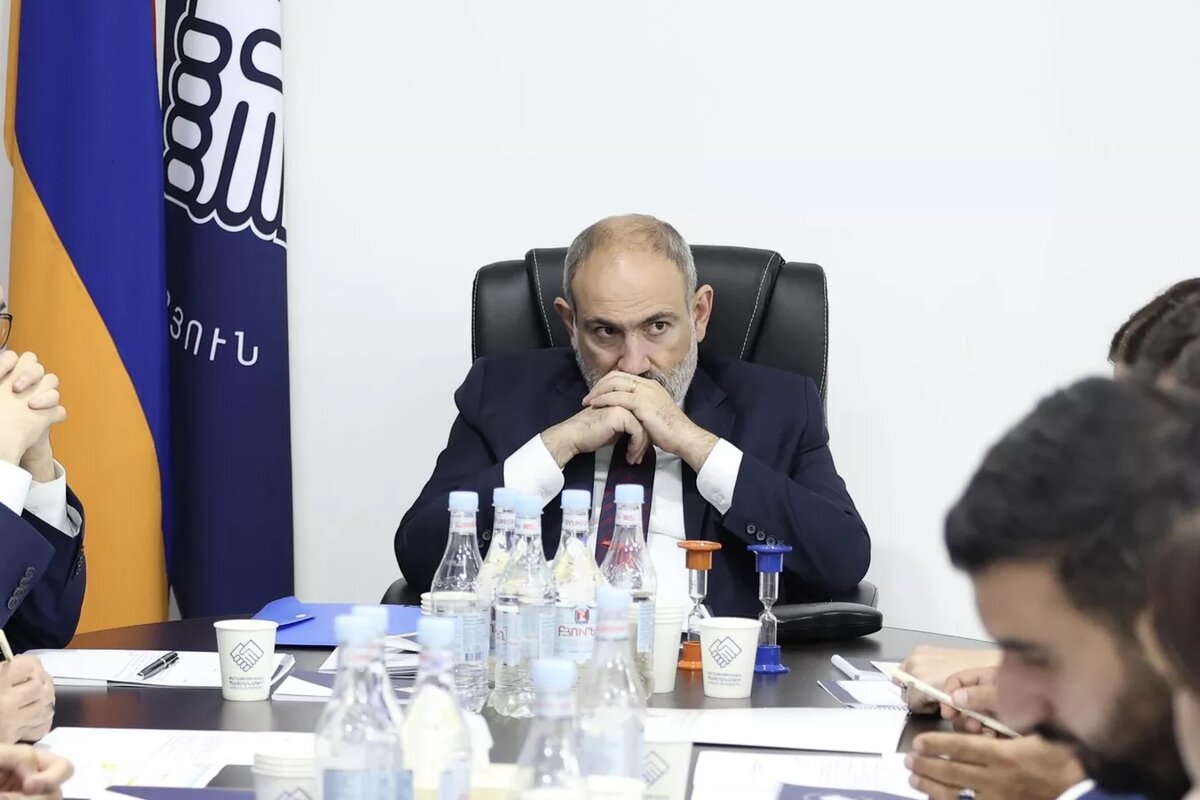© Photo : press office of the Civil Contract Party