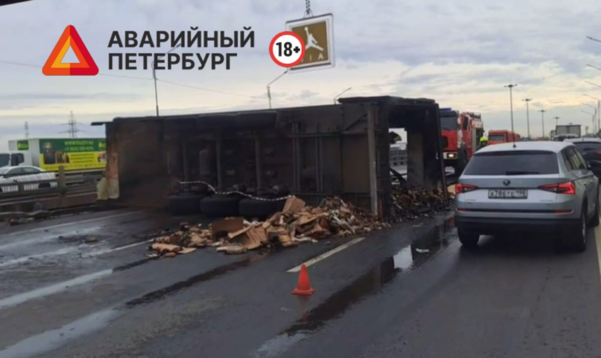 Фото: "Аварийный Петербург"