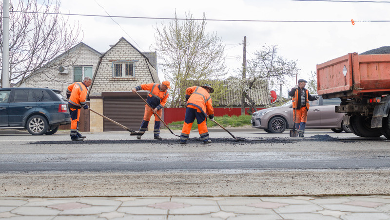    Ремонт дорог продолжается на Ставрополье по регпрограмме Фото: ИА «Победа26»