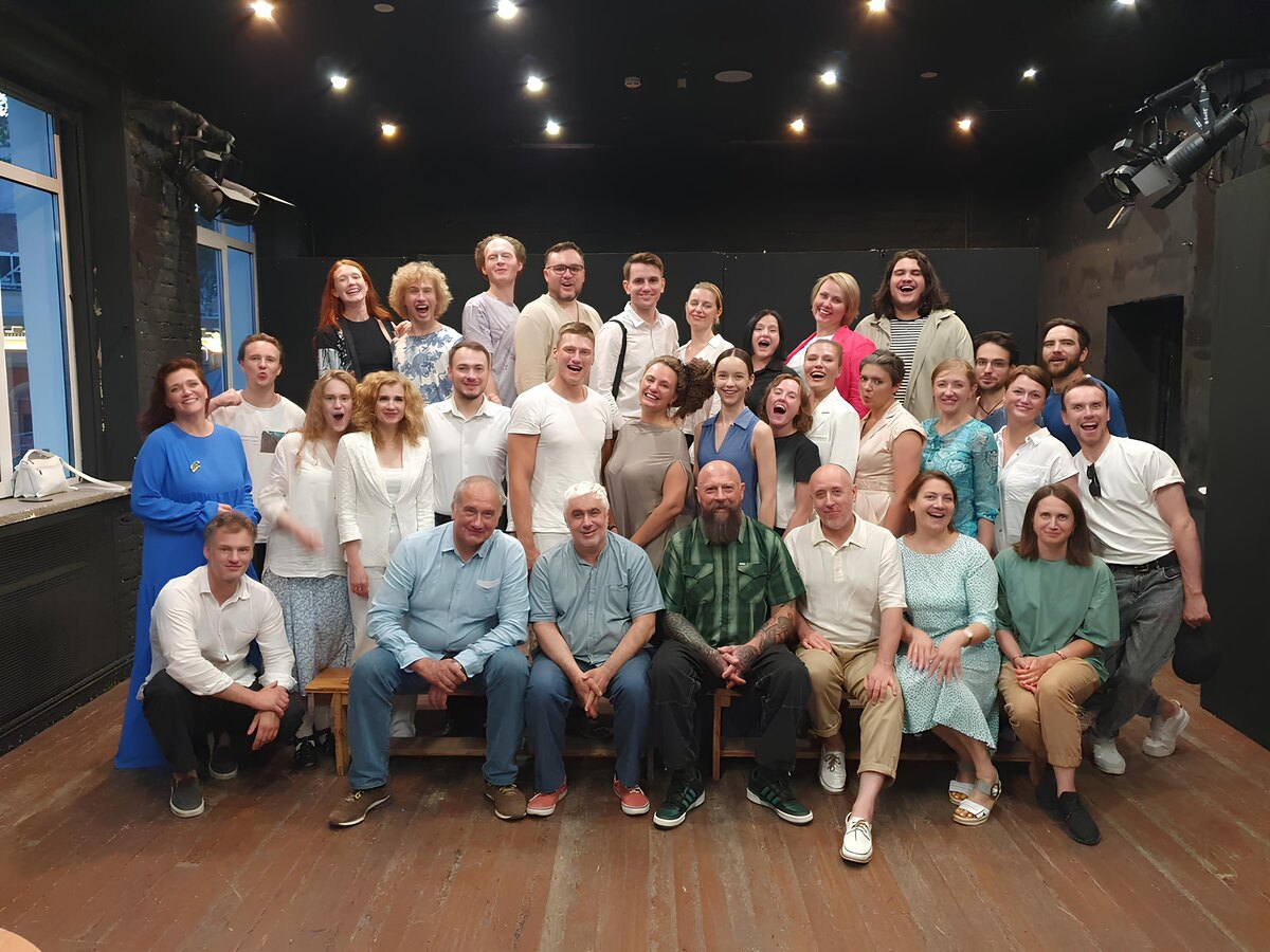 Первый режиссерский курс героя в «Щуке». Фото из архива А. Тимошенко