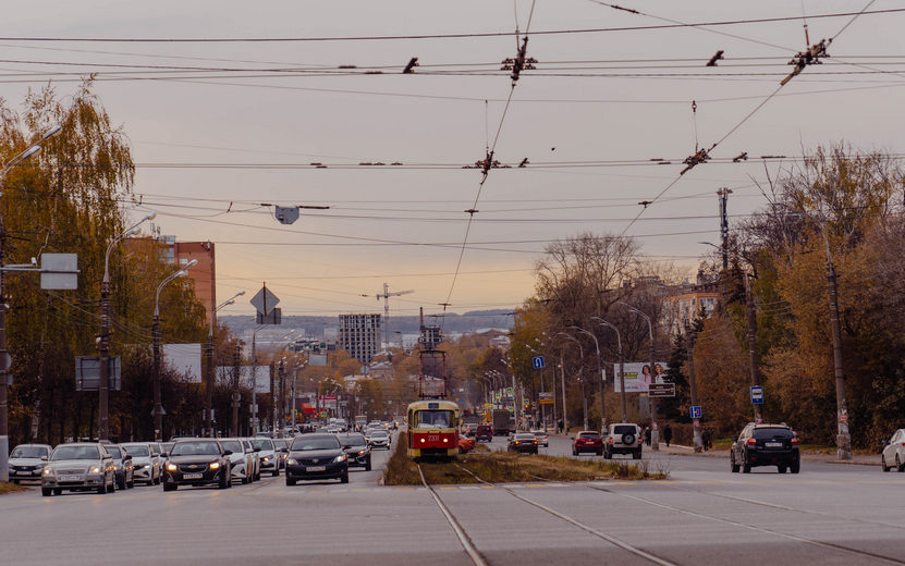    Красно-желтые дни: 12 атмосферных фото золотой осени в Ижевске