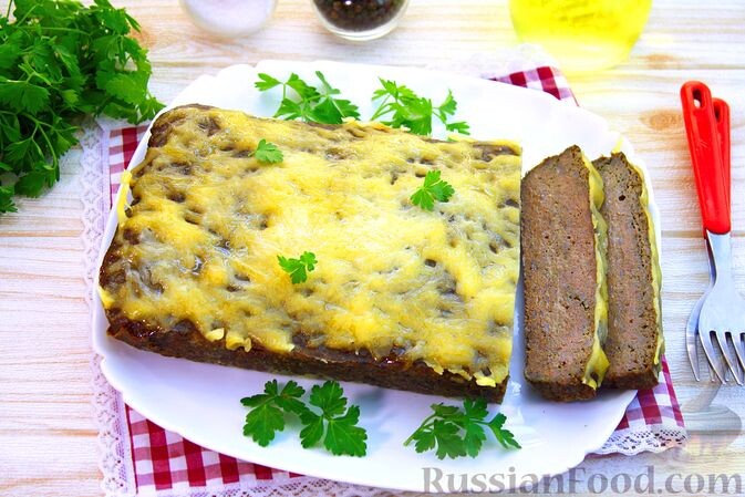 печень куриная, крупа гречневая, лук репчатый, сыр твёрдый, яйца, мука, соль, перец чёрный молотый, масло растительное, зелень петрушки