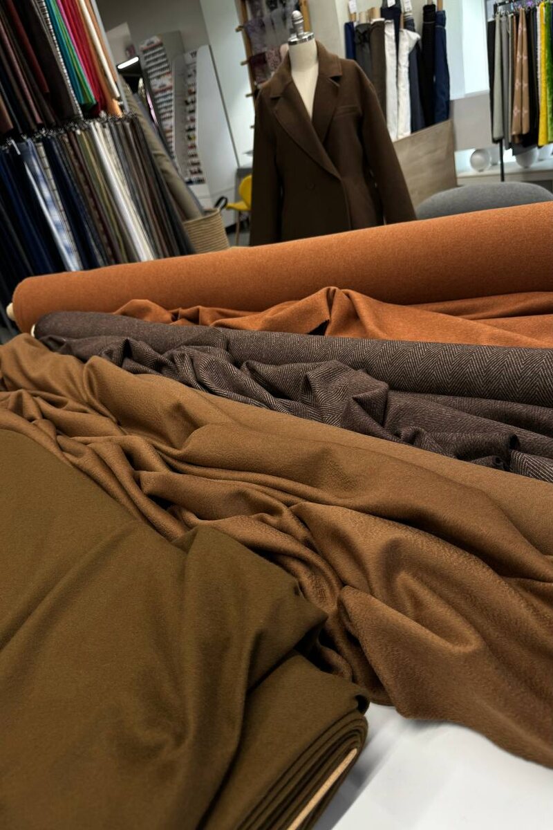 Пальтовые кашемир и шерсть в Lo Scampolo