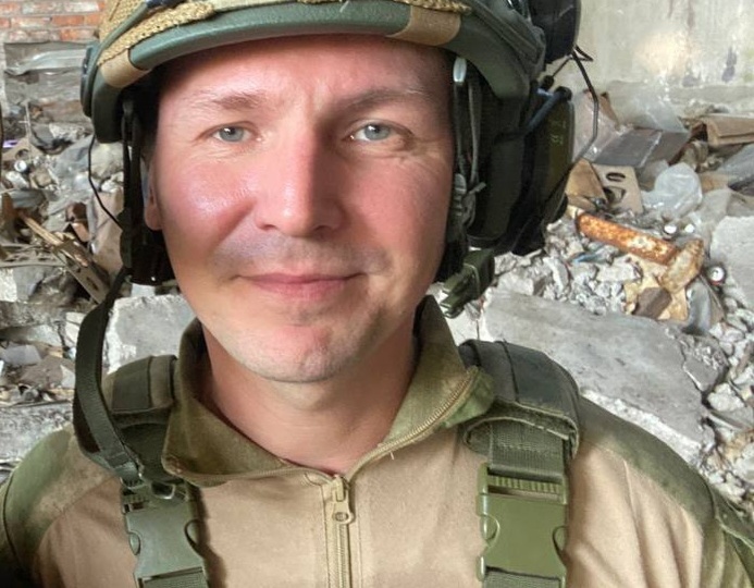 СТИХИ НАШЕГО ТОВАРИЩА ДМИТРИЯ ФИЛИППОВА О ВОЙНЕ ПЕРЕВЕДЕНЫ НА КИТАЙСКИЙ И АНГЛИЙСКИЙ