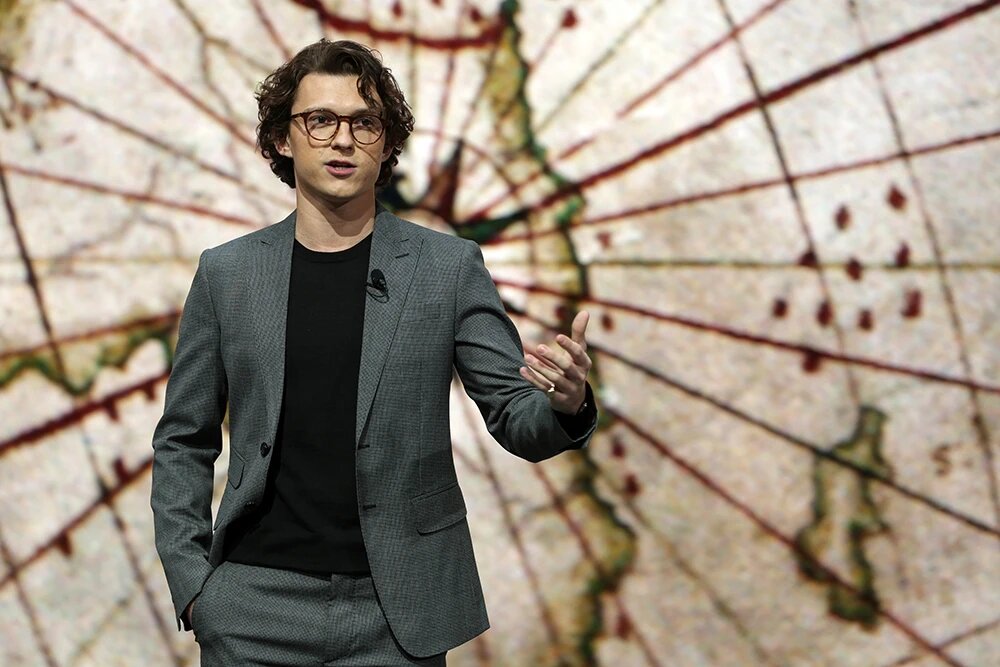 
Том Холланд