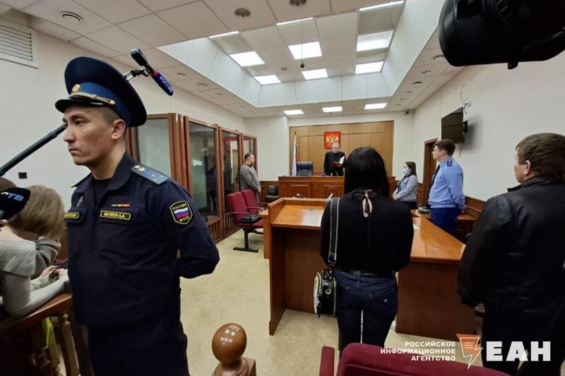    В зале суда