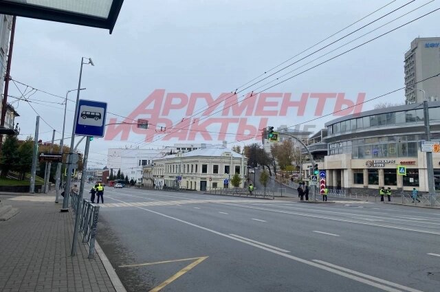    Обычно здесь и зимой, и летом толпы туристов и горожан. Но не на этой неделе. Фото:  АиФ/ Садыков Данил