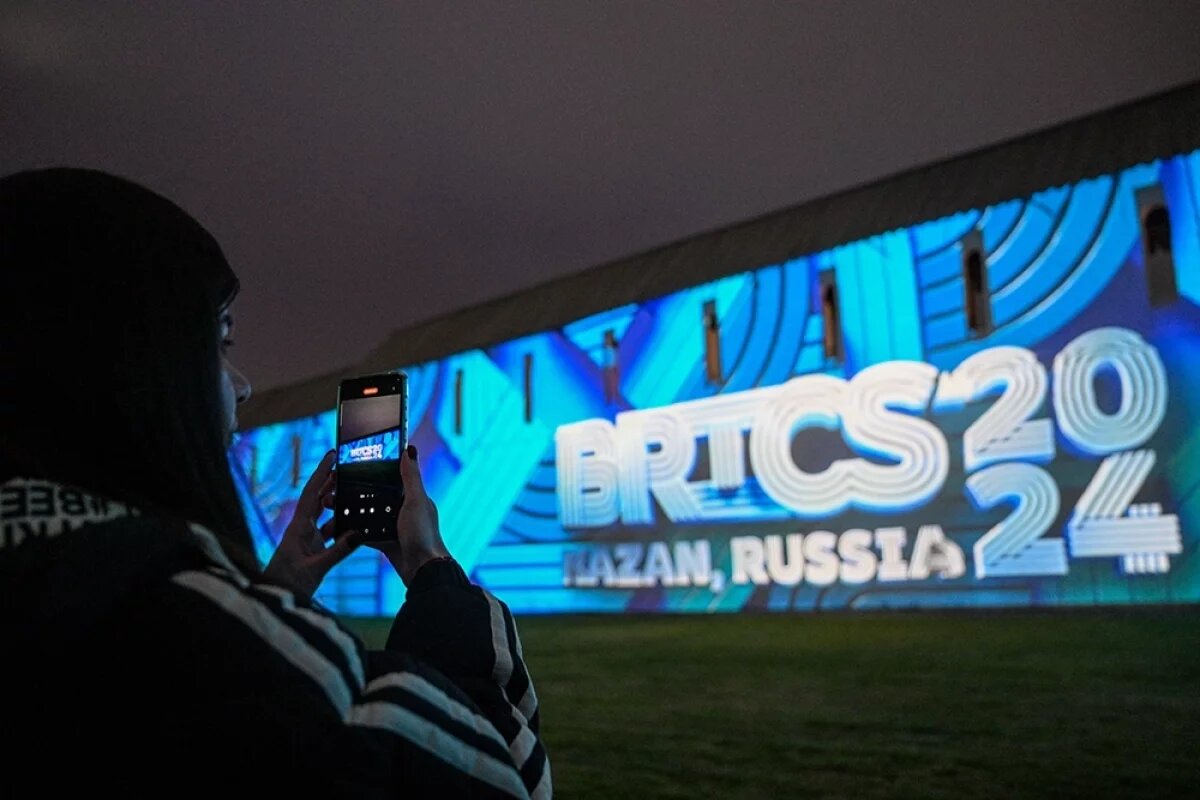    Боуз предрек конец эпохи «разделяй и властвуй» в преддверии саммита БРИКС