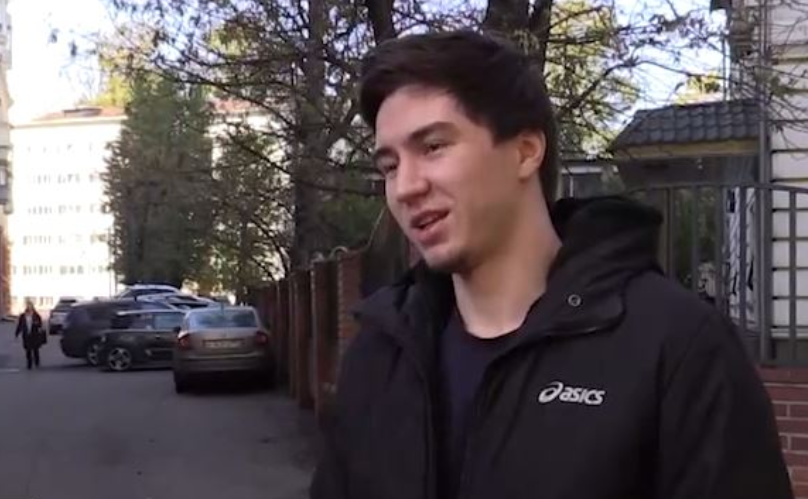 Кадр из видео MASH