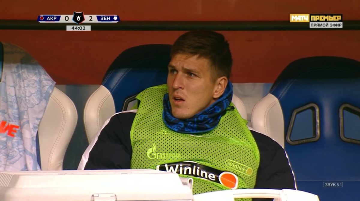 Александр Соболев сел на лавку "Зенита". Фото Матч ТВ 
