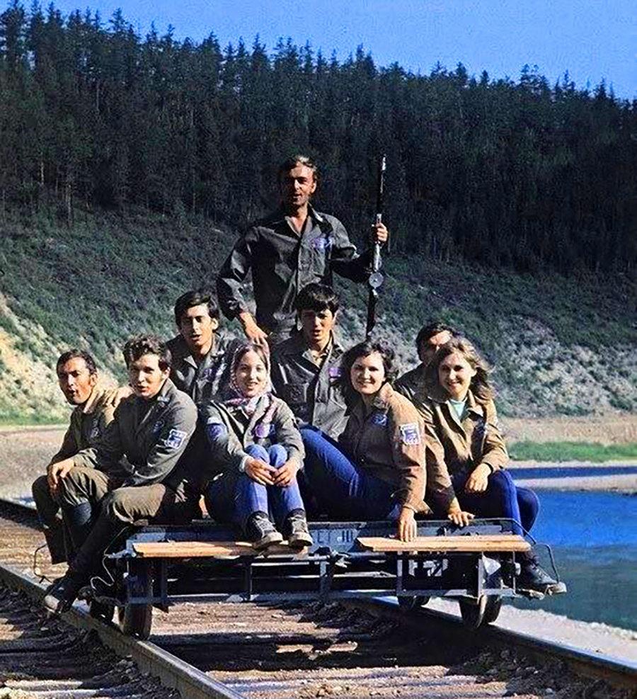 Студенты стройотряда на строительстве БАМа 1970-е годы