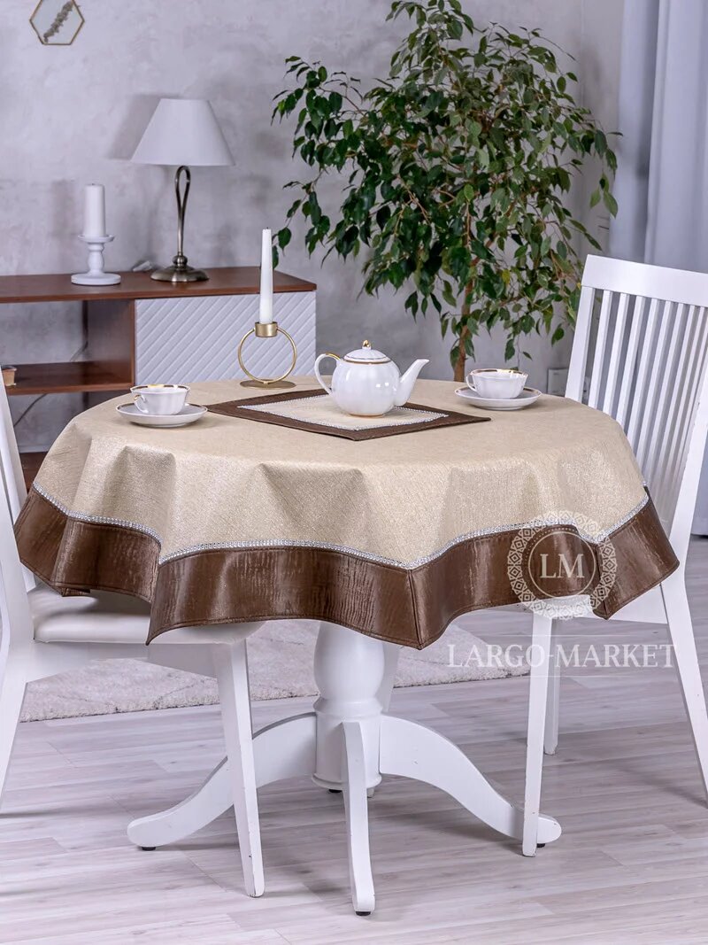 Скатерть из экокожи Бежевая с блестками (кант коричневый)