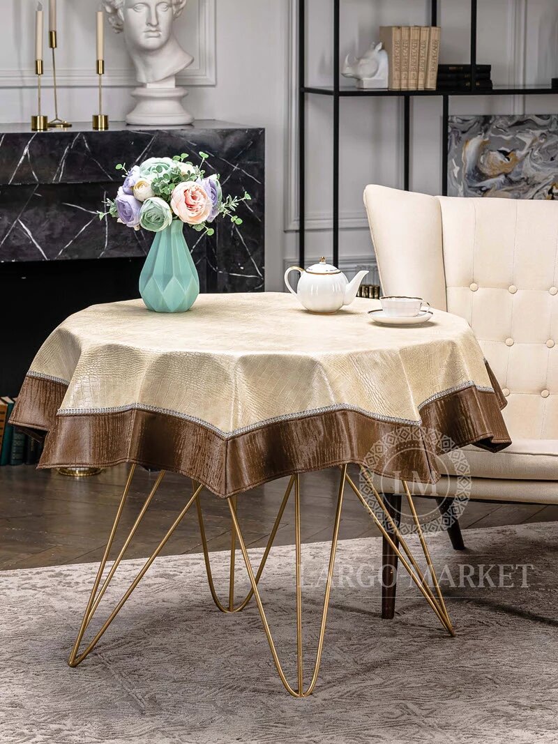 Скатерть из экокожи Крокодил бежевый (кант коричневый)