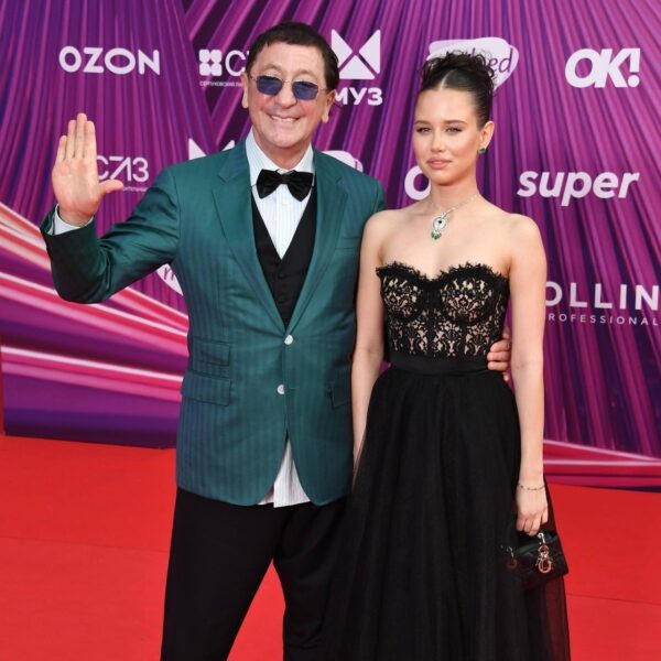    Григорий Лепс и Аврора Киба поддерживают отношения на расстоянии, фото: дзен.ру