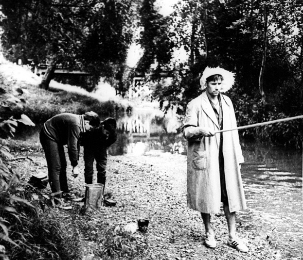    Лев Яшин на рыбалке.Дмитрий Донской