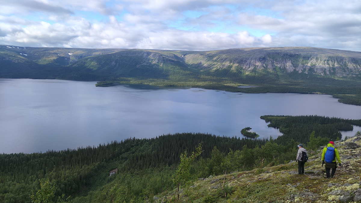 Сейдозеро. Вид на север с горы Нинчурт