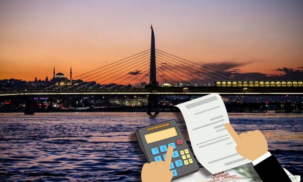   Фото: Александра Савичева, коллаж "Блокнот".