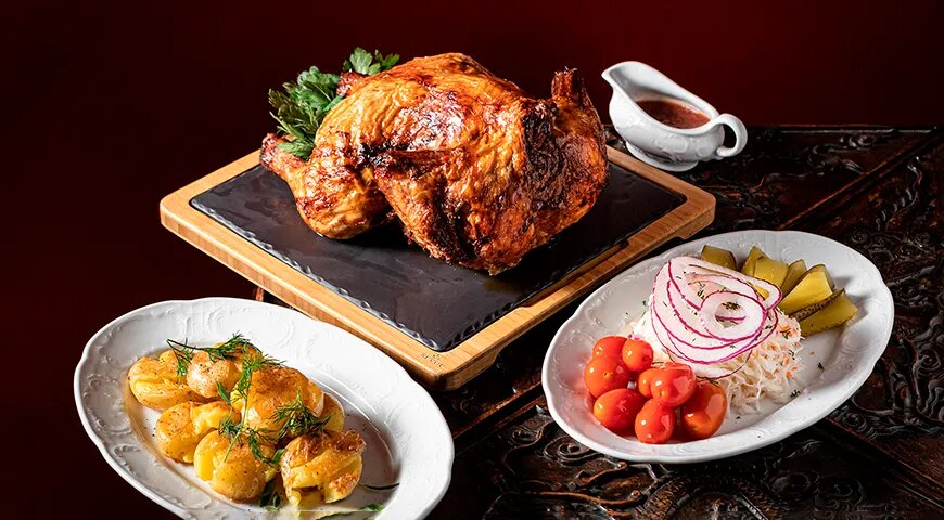   Курица на бутылке (предоставлено пресс-службой заведения)