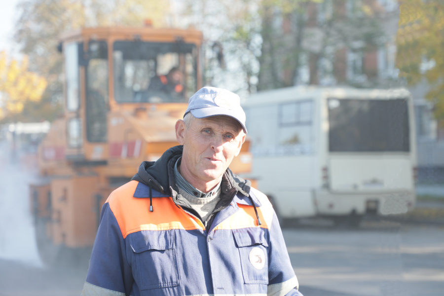     Работник ДРСУ 124 отмечают профессиональный праздник