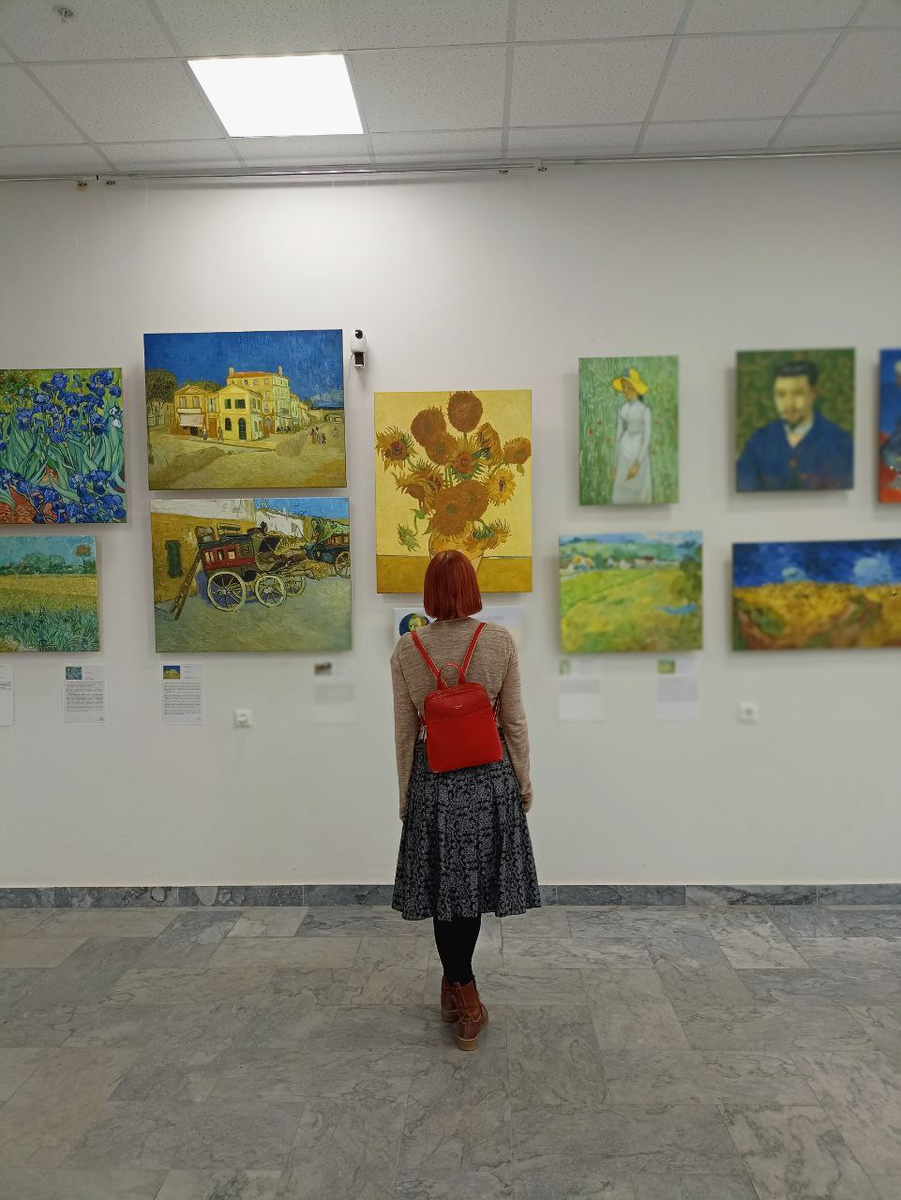 Ван Гог изобразил подсолнухи на 11 картинах