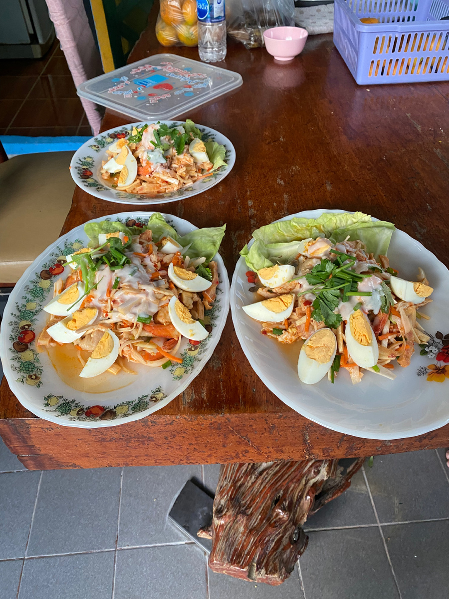 Салат с тунцом