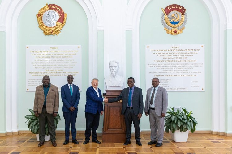    РГАУ-МСХА, Университет Замбии и ФосАгро создают совместные проекты