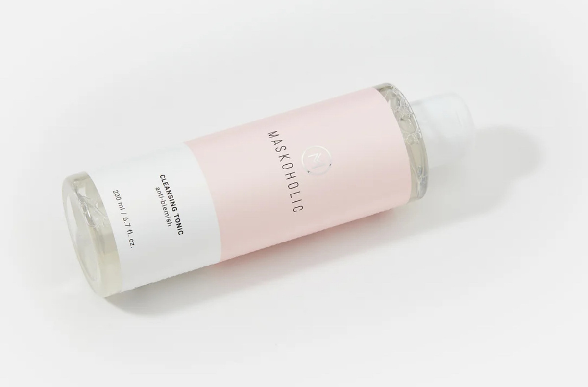 Мне нравится очищающий тоник от маскохолик и тоник от Elemis superfood 