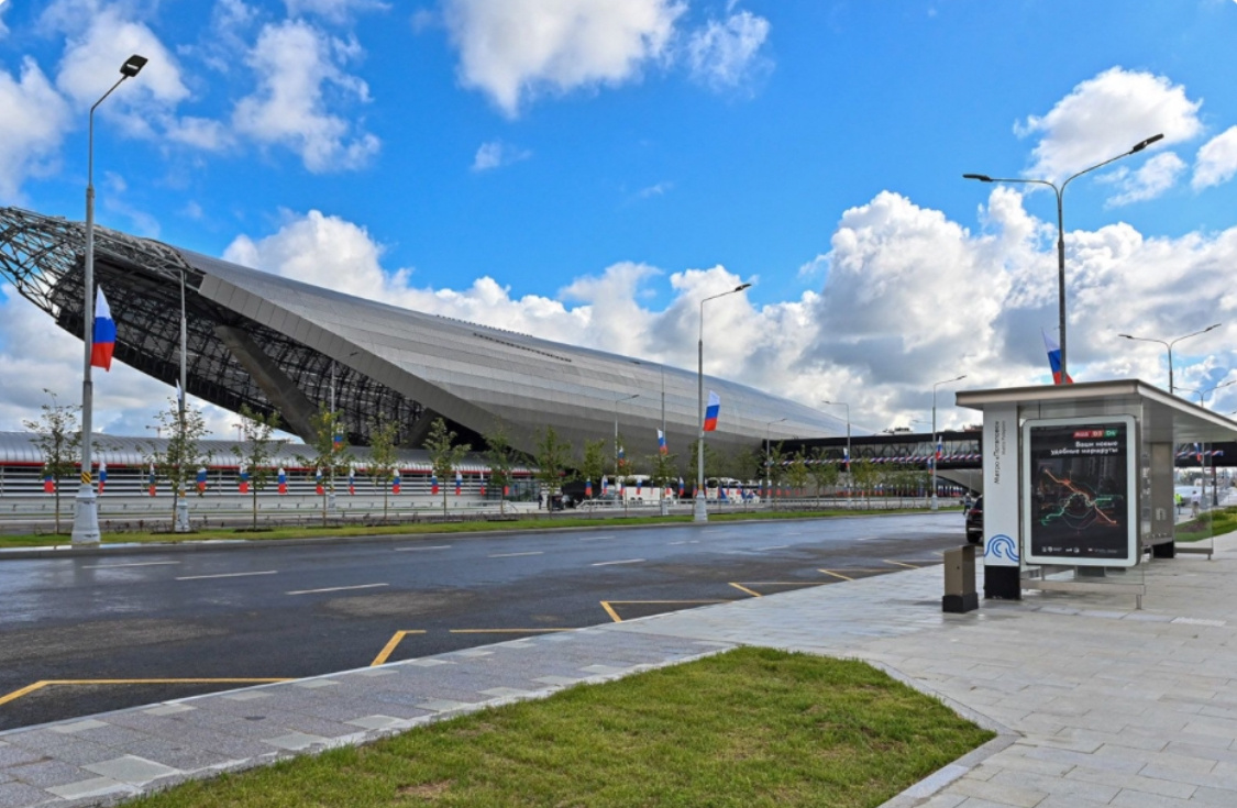 «Потапово» — первая отапливаемая наземная станция Московского метрополитена. Для подачи подогретого воздуха на ней установлено специальное вентиляционное оборудование.