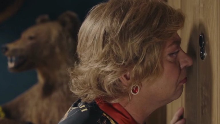    Кадр из сериала «Мама будет против», реж. Артур Румынский / СТС